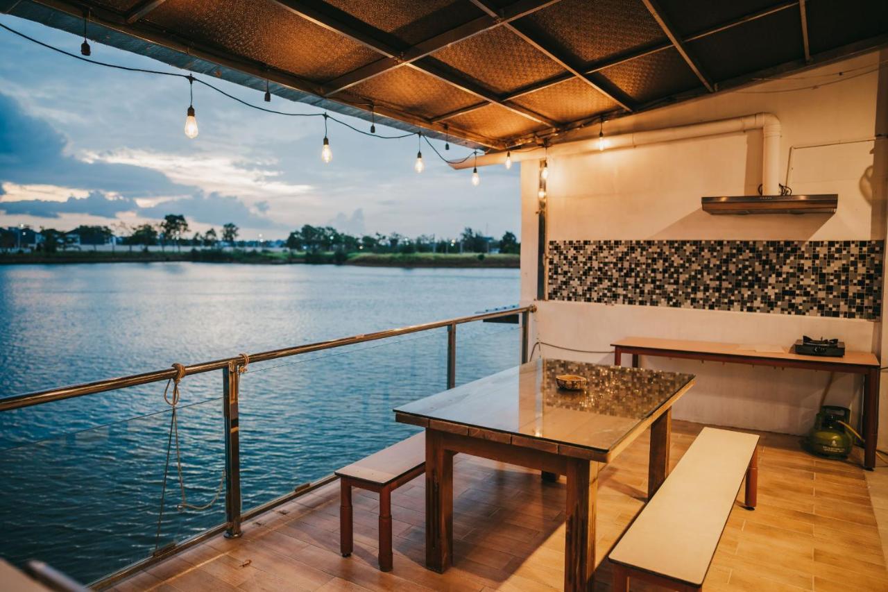 Canoe And Fishing , Free Pickup Villa Batam Exterior foto