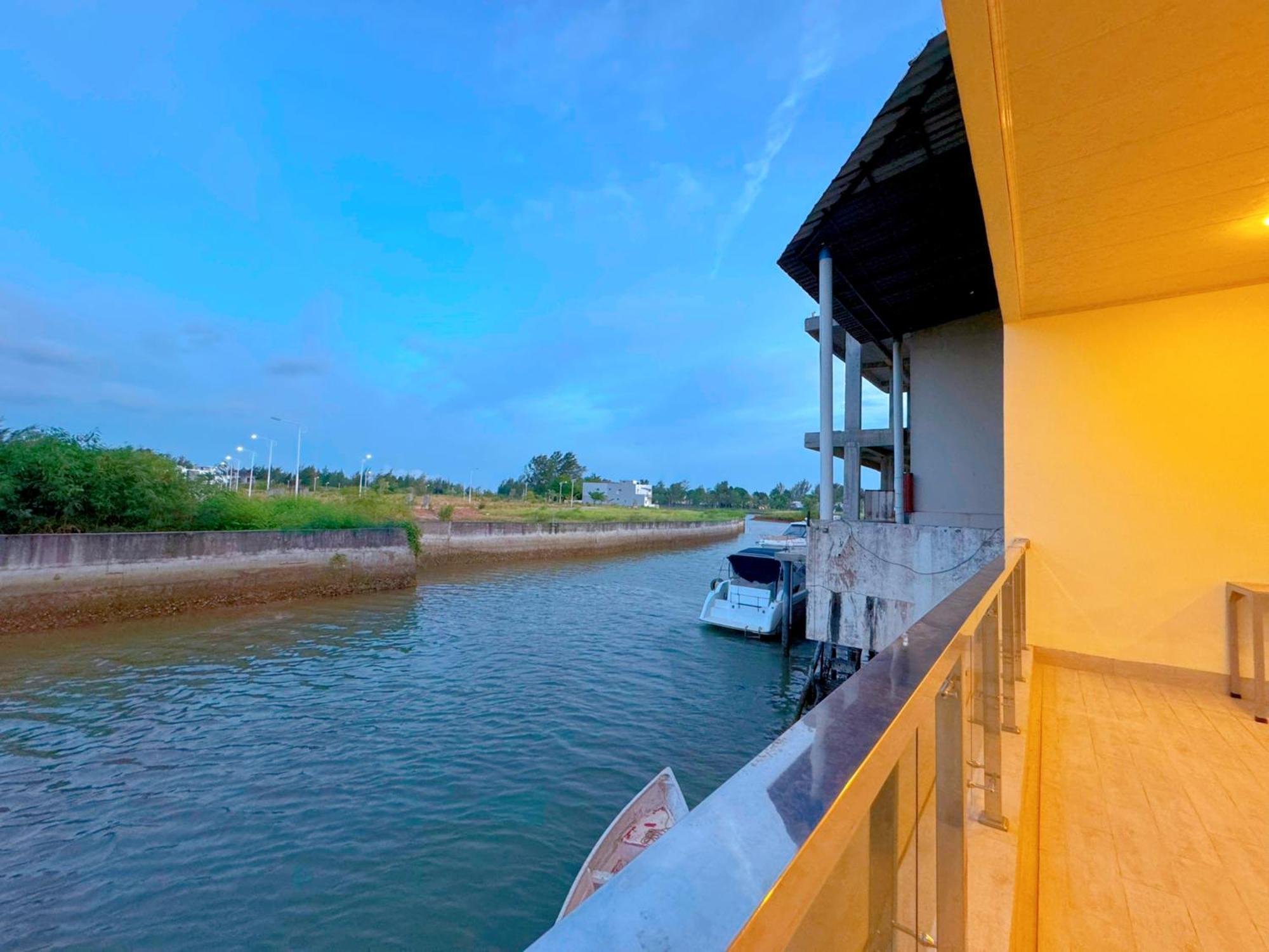 Canoe And Fishing , Free Pickup Villa Batam Exterior foto