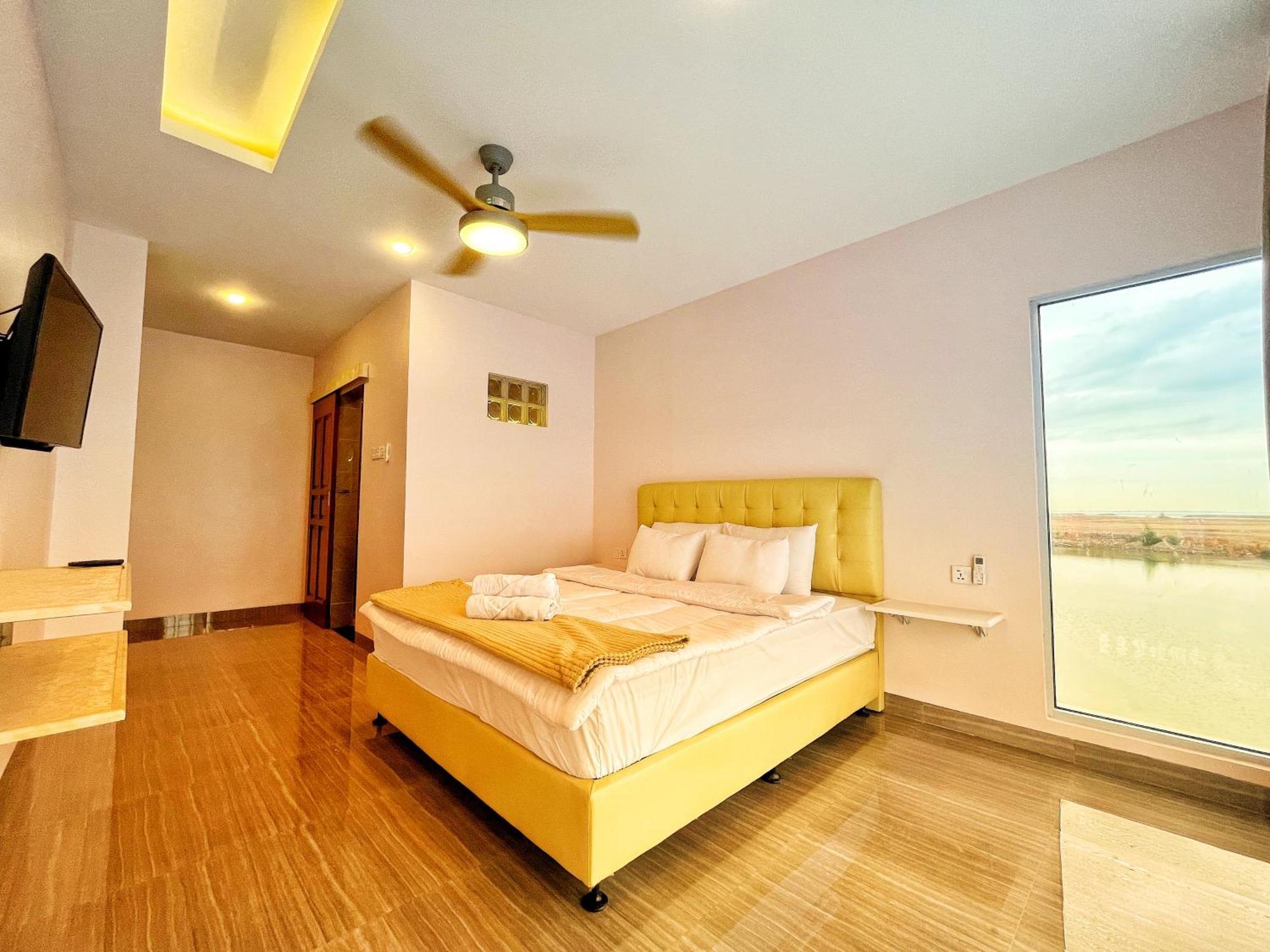 Canoe And Fishing , Free Pickup Villa Batam Habitación foto
